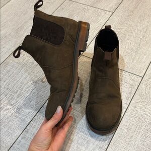 Brown Chelsea Boots